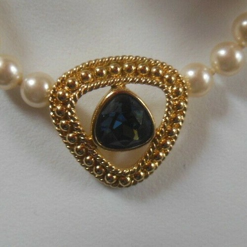 Vintage Swarovski Swan Logo Faux Pearl Necklace W/Blue Crystal Pendant - Picture 2 of 4