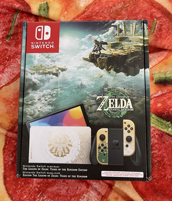 Nintendo Switch OLED Zelda Edition NEU OVP + Two Point Campus + 2 Taschen