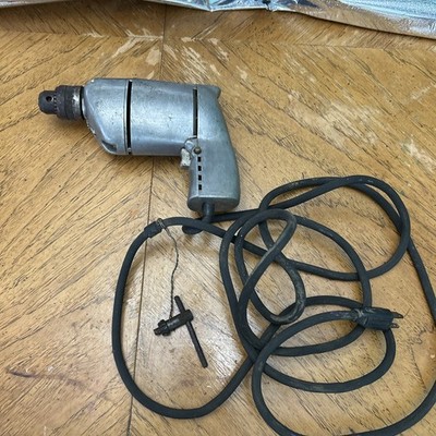VINTAGE CRAFTSMAN INDUSTRIAL RATES 3/8'' DRILL MODEL 315-7750 WITH KEY