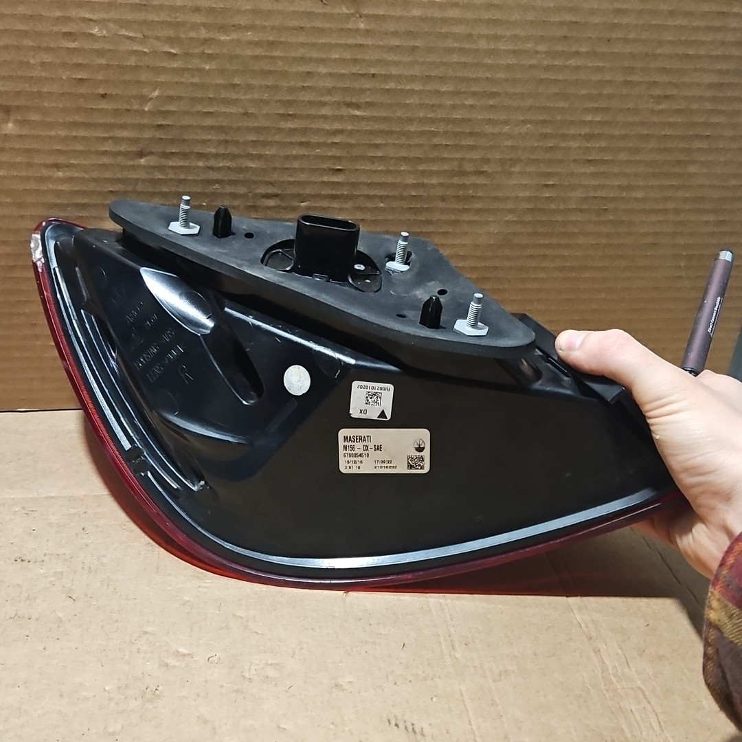 2014-2017 Maserati Quattroporte GTS Rear Right Outer Tail Light 1574 OEM
