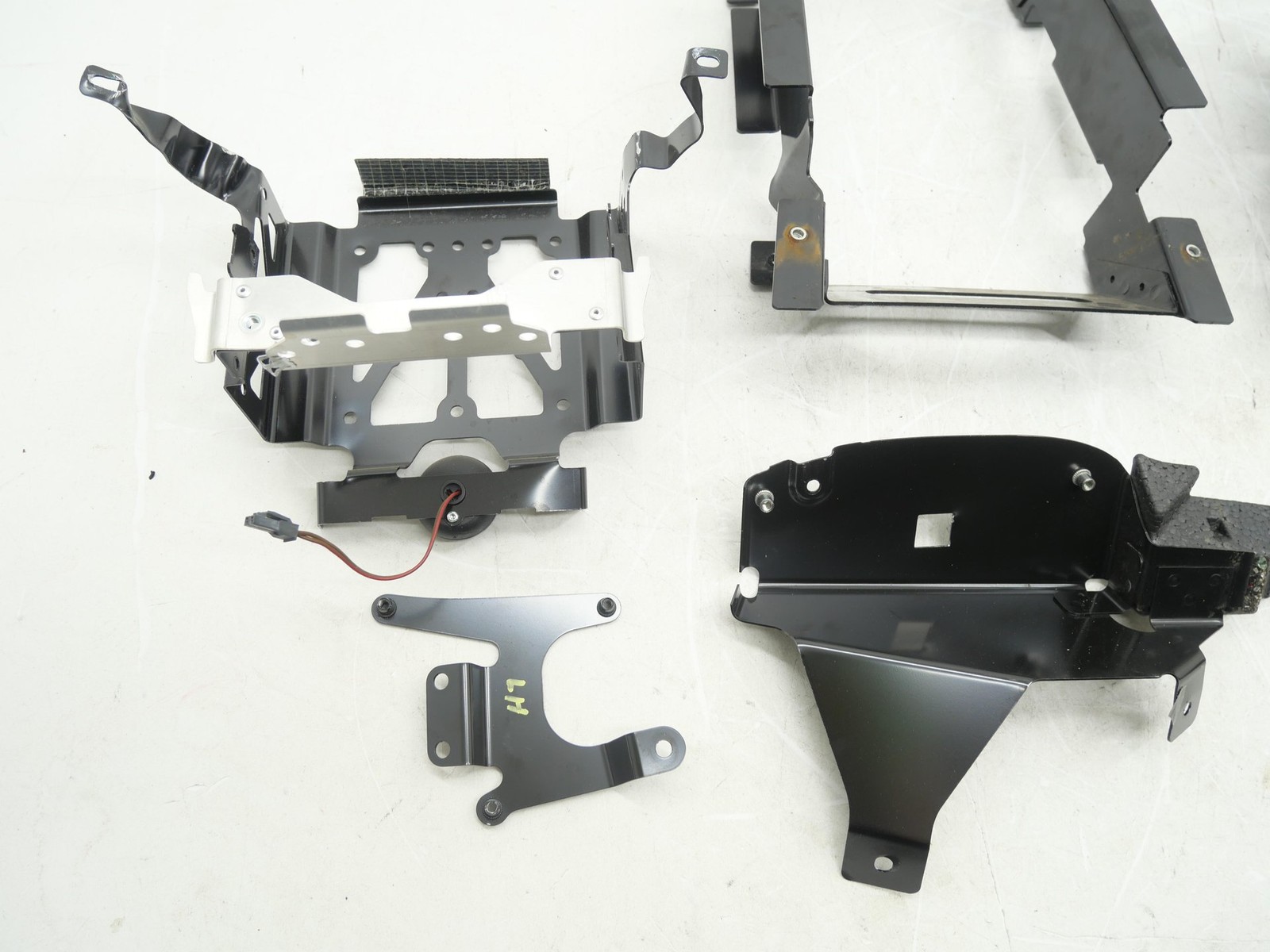 Used Interior Miscellaneous Misc Metal Brackets Lot 2016-2021 McLaren 570S OEM