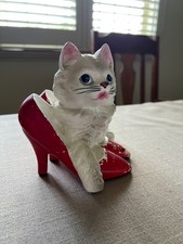 Mid-Century kitsch chalkware Puss 'n' Boots vase/money-box/figurine 13 x 14.5 cm