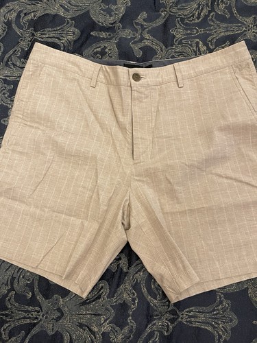 Club Monaco Men’s 34 Slim Fit Baxter Stripe 7" Chino Shorts Taupe Beige $118 - Picture 1 of 7
