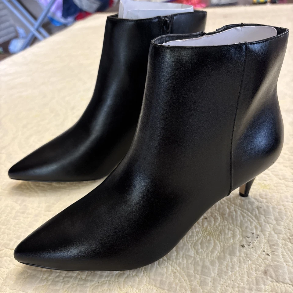 Nuevo con etiquetas Botín de Tacón Banana Republic Cuero Sintético Negro Cremallera Talla 9 Foto 2 de 4