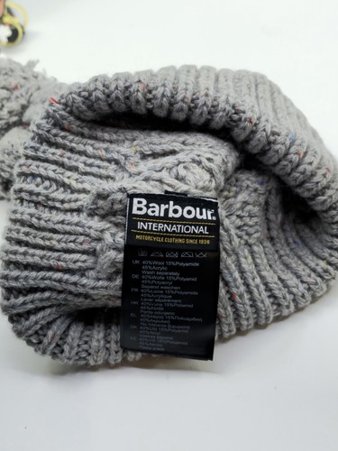 Barbour International Drift Beanie mit Zopfmuster grau MHA0775GY31 - Einheitsgröße,... - Bild 9 von 13