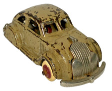 VINTAGE HUBLEY CAST IRON TAKE APART TAN CHRYSLER AIRFLOW 4.5"