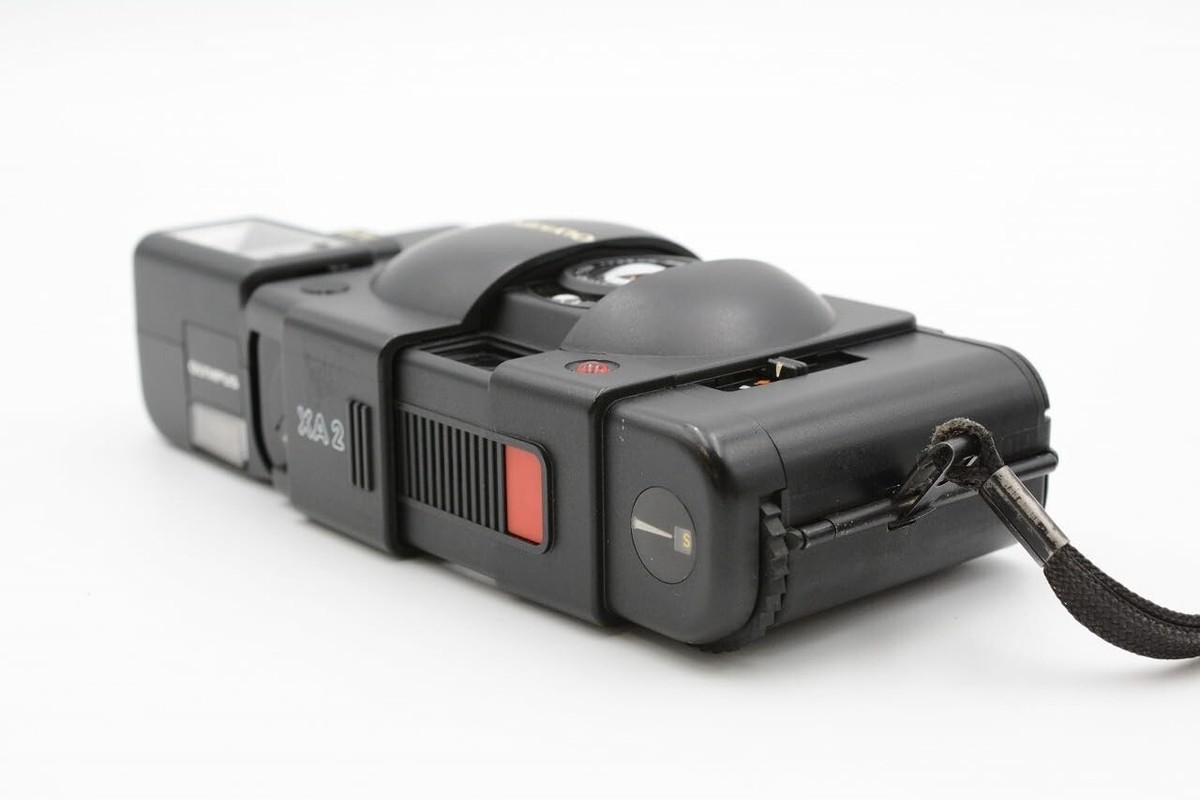 Olympus XA2 35mm Film Camera with D-Zuiko 35mm Lens - f03366 | eBay Olympus XA2 35mm Film Camera with D-Zuiko 35mm Lens - f03366 | eBay