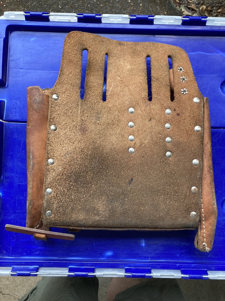 Vintage Klein Tools 5167 Pocket Leather Tool Pouch Good Condition /Free