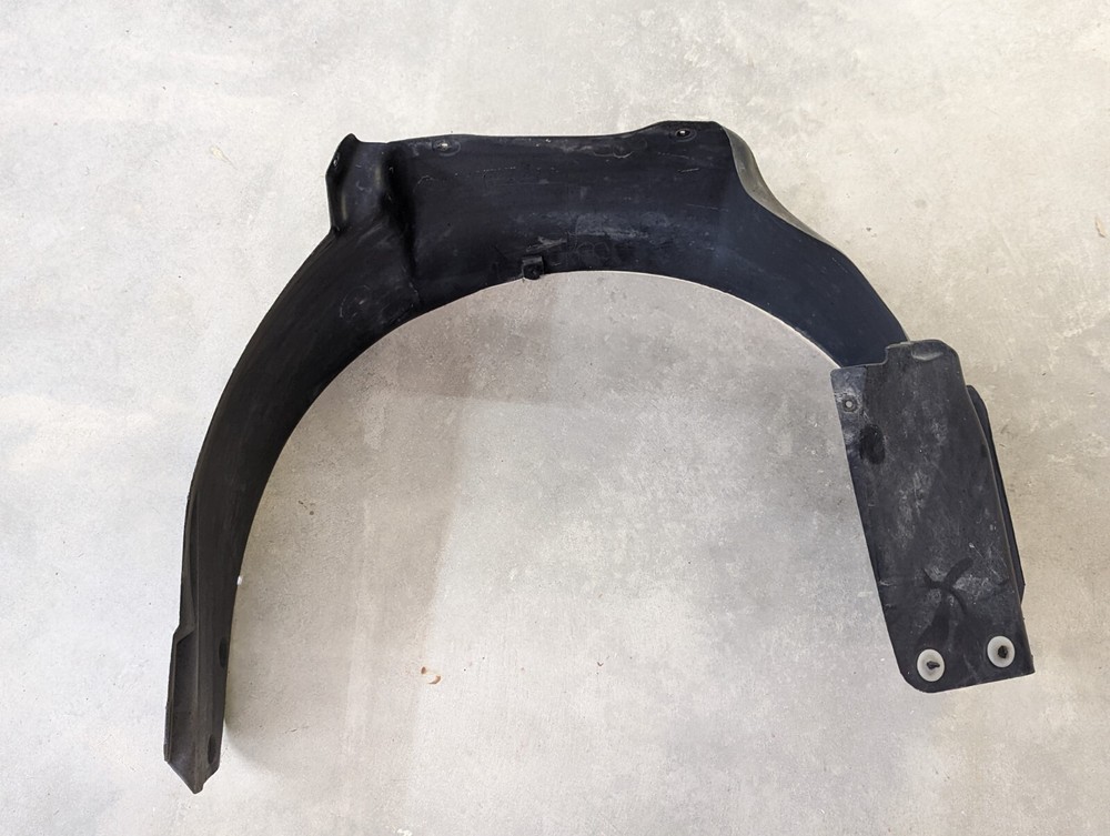 Audi TT mk1 00-06 - FL Wheel Well Fender Liner Splash Shield - 8N0 821 171 B