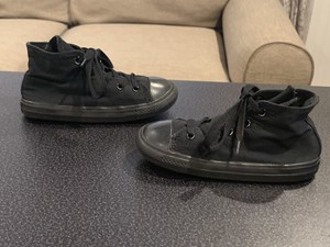 infant black converse high tops