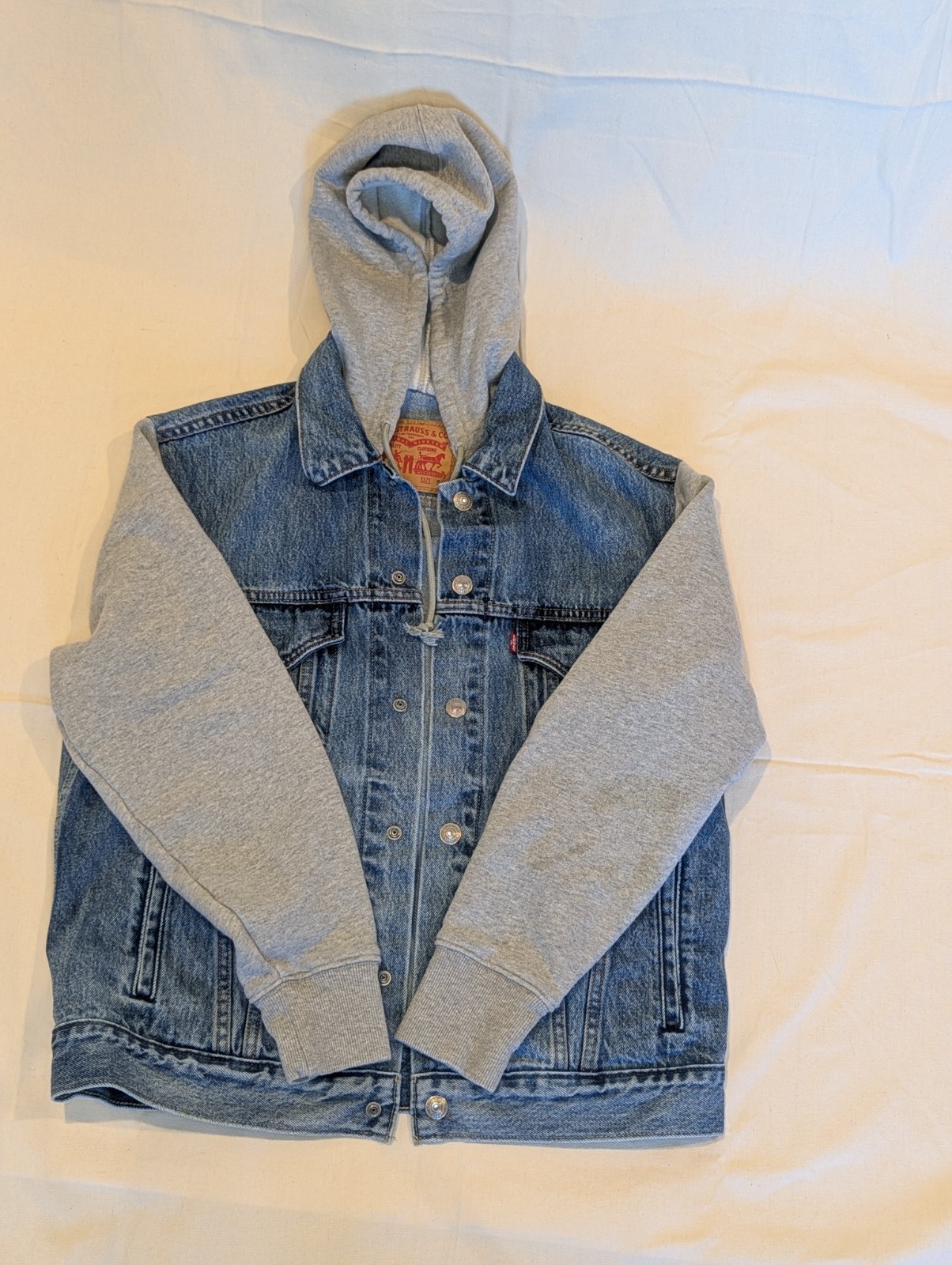 Levi Strauss Co Denim Medium Wash Jacket Mens M. Blue Gray Hybrid Hoodie Trucker