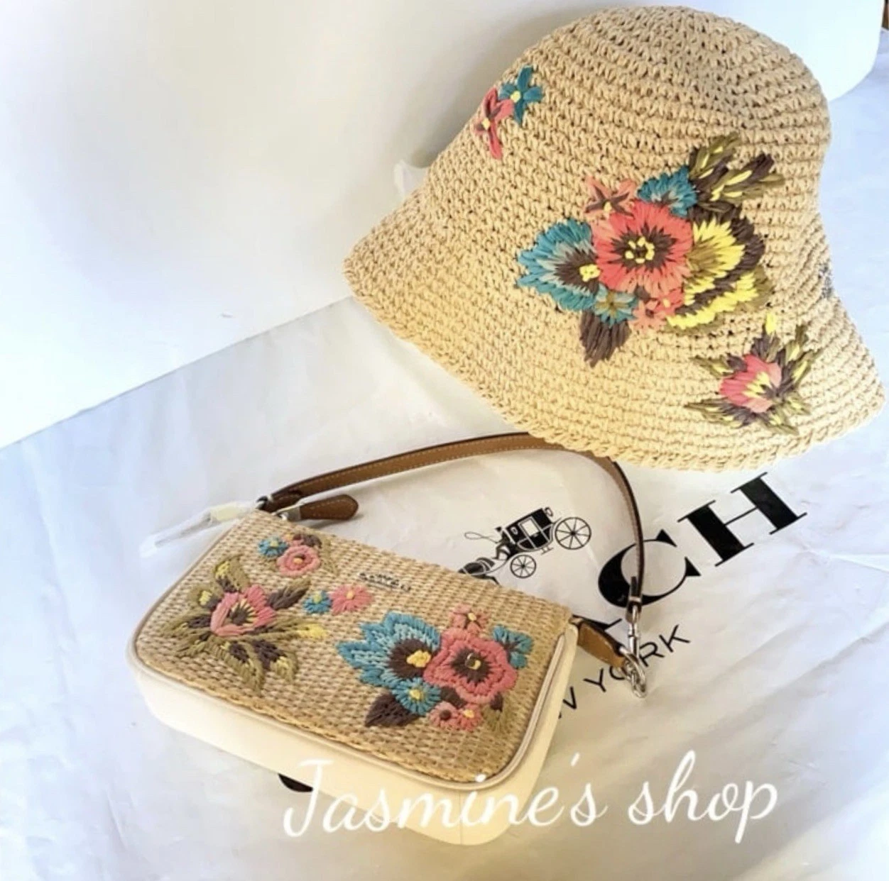 Cappello Coach Nolita 19 nuovo con etichetta con ricamo floreale CJ724 + floreale all'uncinetto CK691