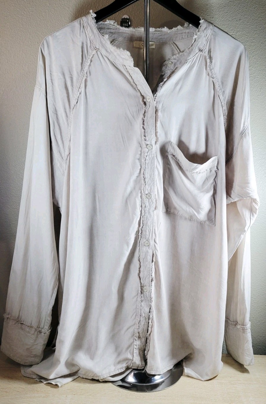 Easel Los Angeles Raw Edge Button Front Boho Tuni… - image 1