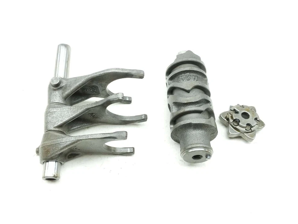 04-08 Honda VTX1800R VTX 1800 Transmission Shift Shifter Forks and Drum - Image 2 of 4