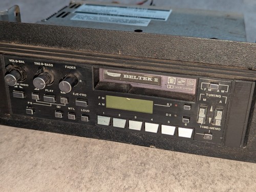 Cassette AM FM radio estéreo Lincoln Continental Beltek MR740 1980-1983 OEM - Imagen 2 de 4