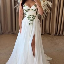 White Sweetheart Neck Wedding Dress Sleeveless Tulle Side High Split Bride Gown
