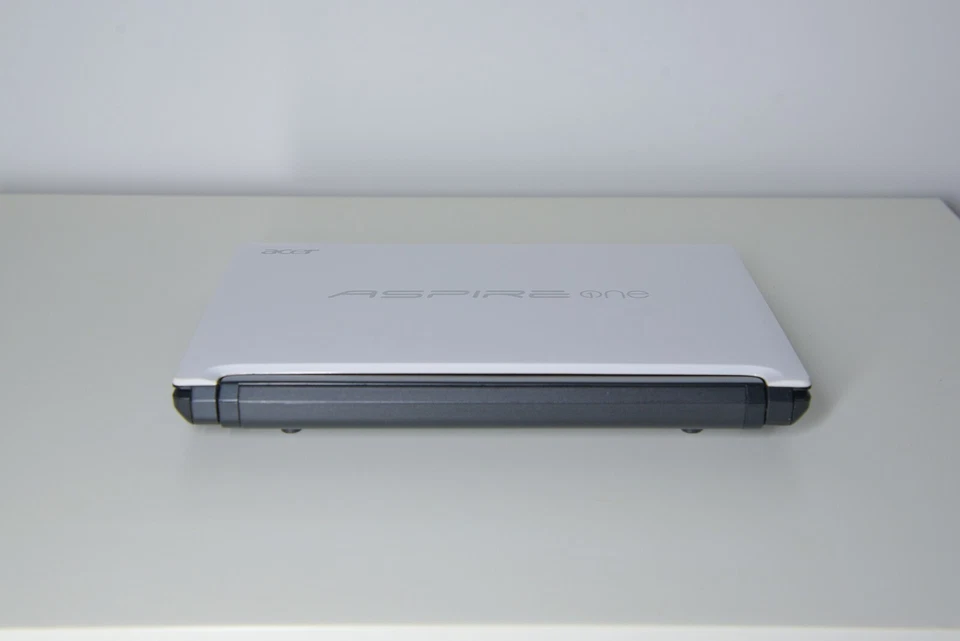 USATO FUNZIONANTE NETBOOK PORTATILE LAPTOP ACER ASPIRE ONE D255 COLORE BIANCO - Immagine 4 di 4