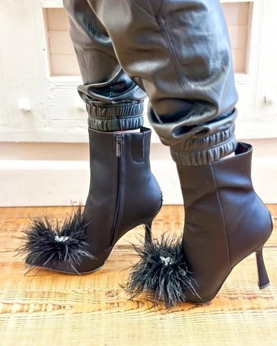 Sam Edelman Ency Feather Heel Bootie in Black Size 7 - Picture 15 of 15