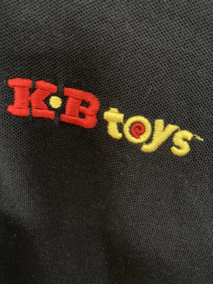Camisa Polo Para Hombres De Colección KB Toys Empleado/Personal Azul Oscuro Bordado Logo Talla L Foto 4 de 4