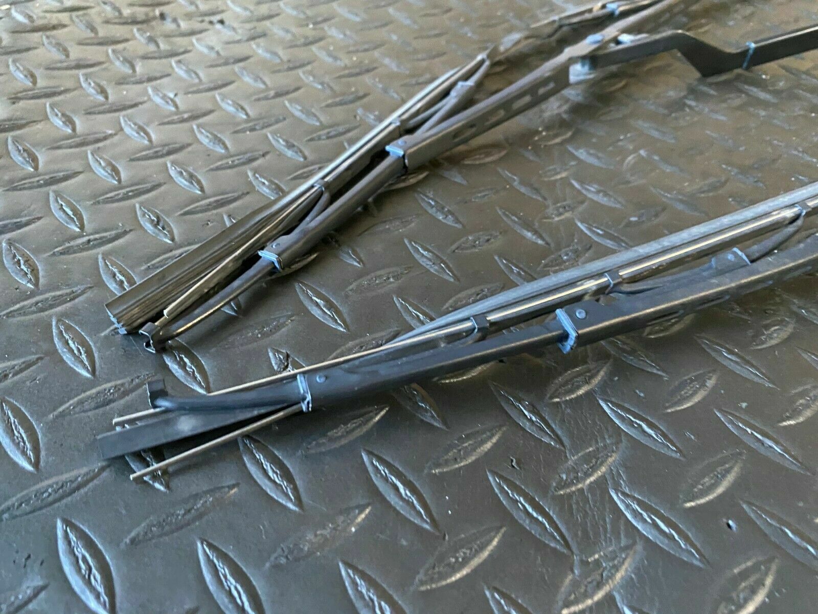 JEEP GRAND CHEROKEE SRT 20112019 OEM WINDSHIELD WASHER WIPER BLADE