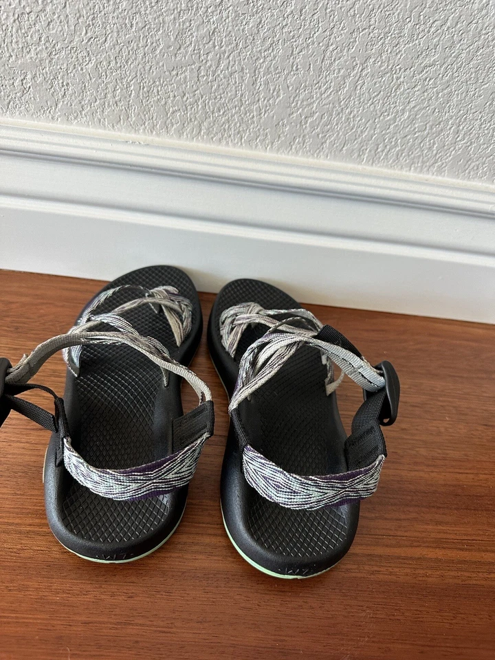 Chaco Mujer Talla W7 Verde Turquesa y Púrpura Tirantes Punta Lazo Suela Vibram Foto 4 de 4