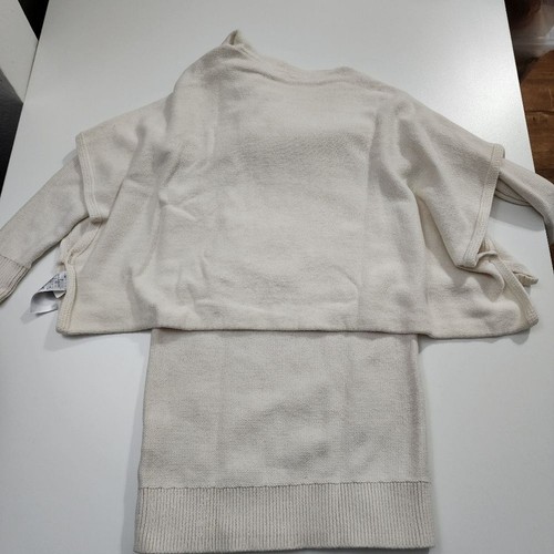 Girls GAP Cream Color Cable Knit Dress, Hooded Poncho, and Leggings Size S - Picture 12 of 12