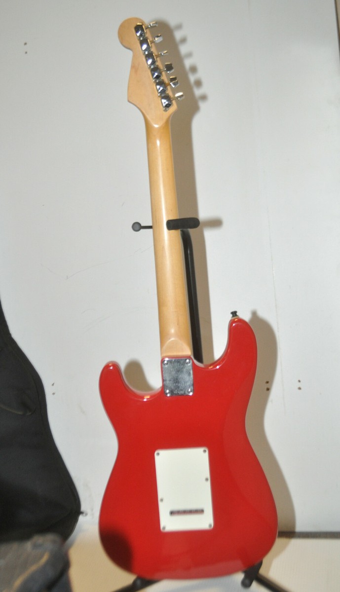 ギター Fender Korea Stratocaster 95-96 Fender Squier Stratocaster Guitar Korea w/ Roland GK