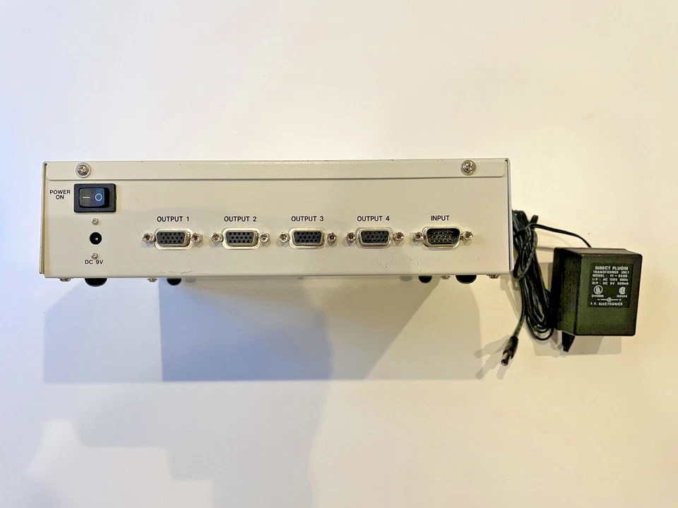 4:1 VGA Multiplier (Model VGA-401) with 9V 0.5A Power Adapter | TESTED, WORKS - Image 2 of 4