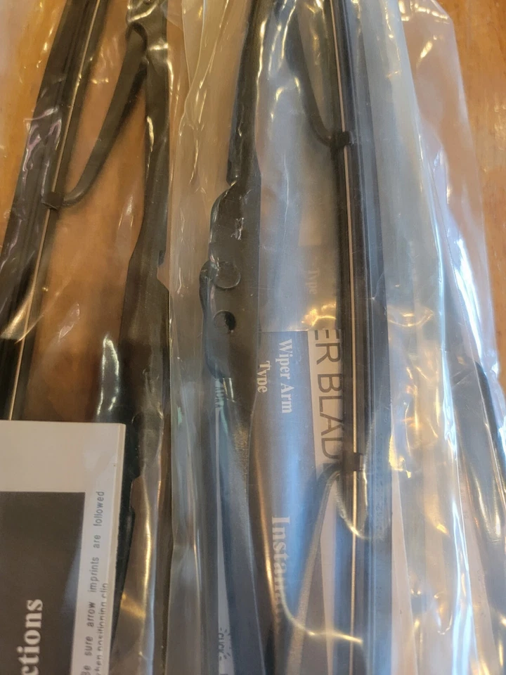 Juego de 6 escobillas limpiaparabrisas Crown HPB 15" 82060 29XK97 Foto 3 de 4