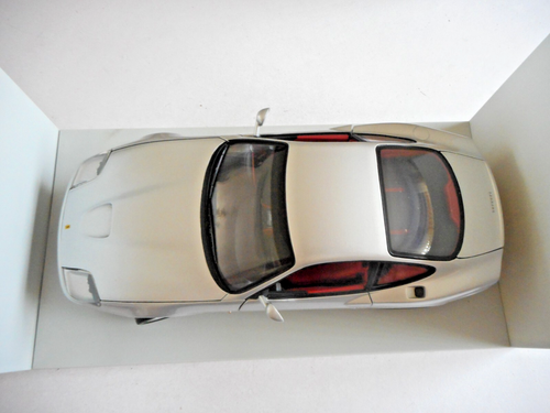 UT Models 22122 Ferrari 550 Maranello Argento 1:18 + scatola - Foto 6 di 13