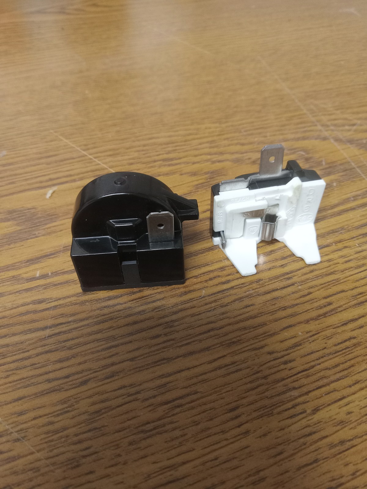 MAGIC CHEF CHEST FREEZER STARTER RELAY / OVERLOAD PROTECTOR  for HMCF5W4