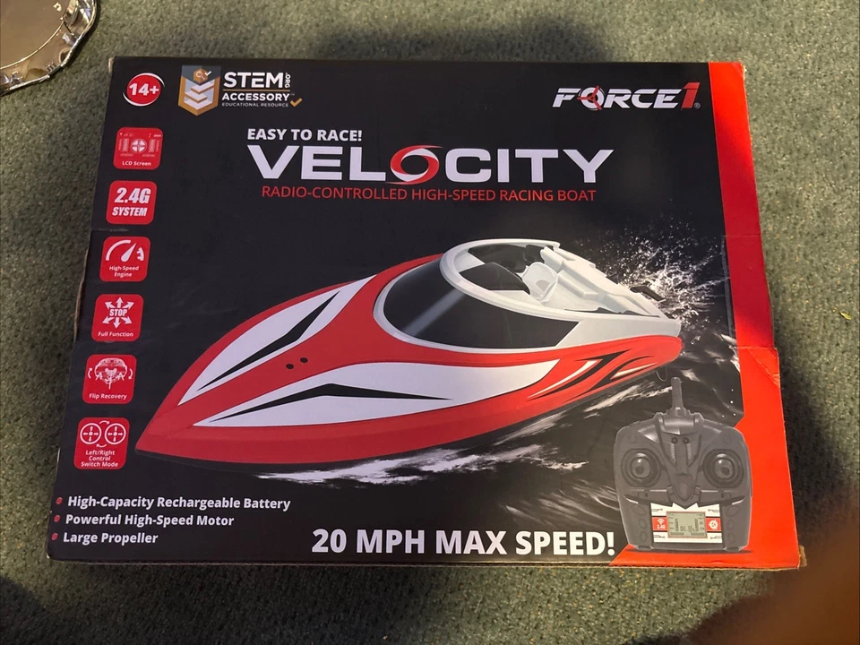 New Force1 Radio Control Full Function Speed Boat for Pools Lakes 20mph Racing - Image 2 of 2