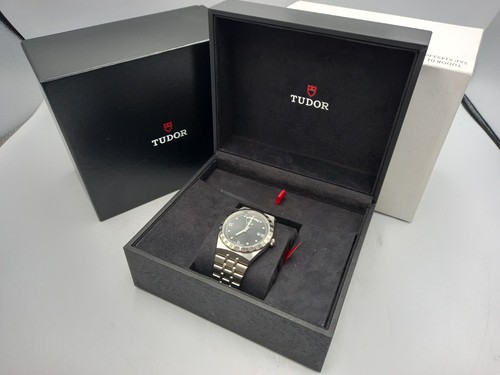 Tudor Royal M28600-0004 41mm, Steel Case, Black Dial Automatic Watch - With Box
