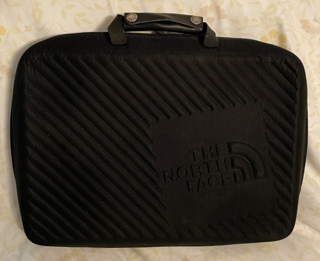 THE NORTH FACE Black Structured Document Case Lap… - image 1