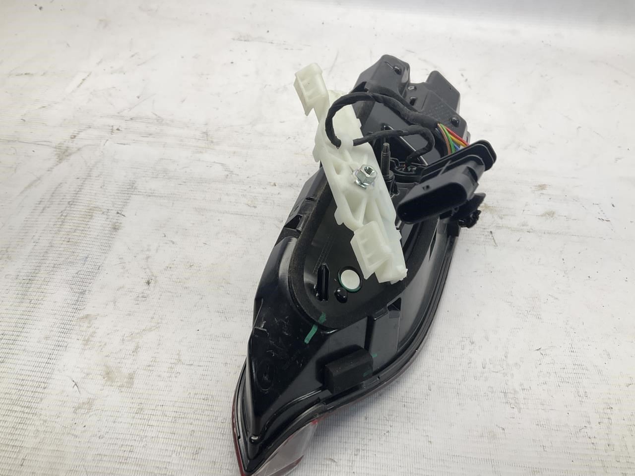 23-24 Maserati Grecale Left Driver Tail Light Trunk Lid Mounted Q