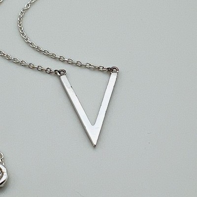 Jacmel Mauritius Halskette V Anhänger Sterling Silber 925 minimalistisch zierlich