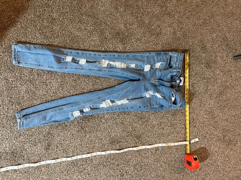 Wax Jean Womens Size 3/26 Light Wash Distressed Skinny Denim Jeans