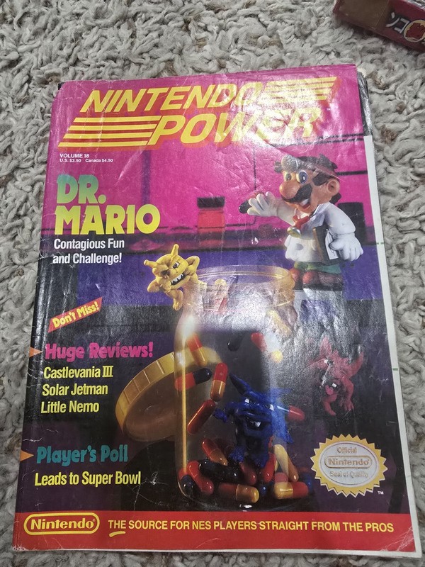 NINTENDO POWER Magazine November 1990 Volume 18 - DR MARIO With Poster