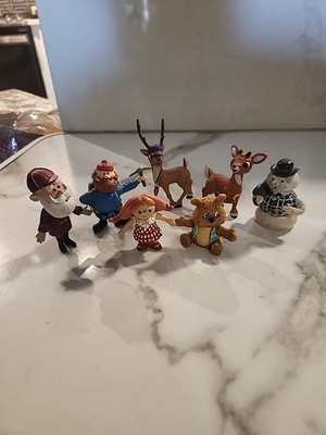 2002 The Rudolph Company Rudolph and The Island of Misfit Toys Figures Lot of 7