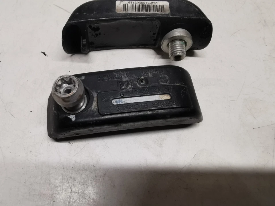 2x OEM Tyre Pressure Monitor Sensor TPM BMW F800 S ST 2008 (2006 - 2010) - Image 3 of 4