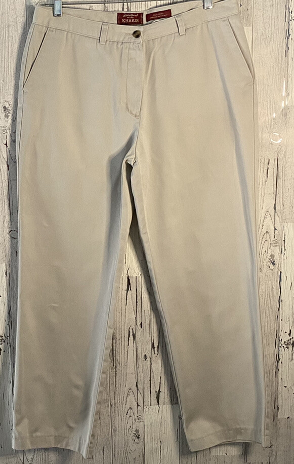 Eddie Bauer Women's Khakis Pants 14 Flat Front Wrinkle Resistant