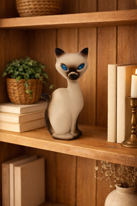 Vintage USA California "Sparkler" Siamese Cat Figurine with Blue Eyes MCM