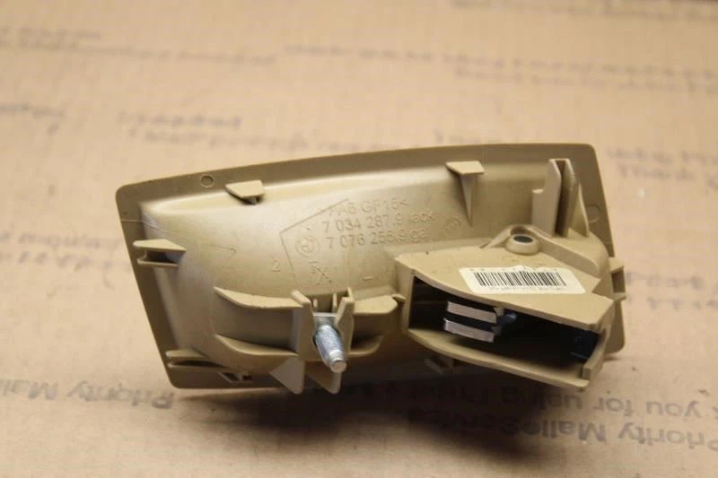 2006 2007 BMW 550i E60 LEFT DRIVER FRONT DOOR HANDLE TAN BEIGE 70342879 - Image 2 of 4