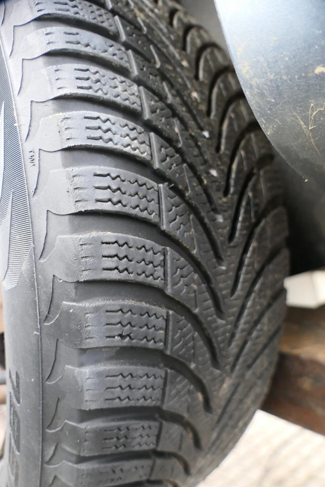 4x Polo 6R 9N Ibiza Felgen 185/60 R14 Winterreifen M+S 6jx15 ET38 Reifen 5-6,5mm - Bild 2 von 4