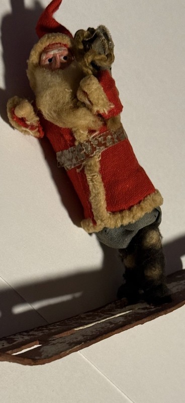 ANTIQUE CHRISTMAS SKIING SANTA FIGURE COTTON/CLAY FACE/ MICA/WOOD SKIS USA