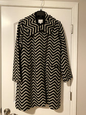 Nwot Masai Black/white Chevron Pattern Wool Swing Coat -- Women's Size S