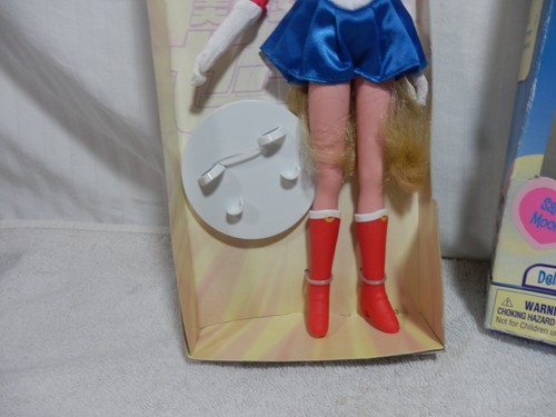 Sailor Moon Deluxe Adventure Doll - Picture 5 of 6