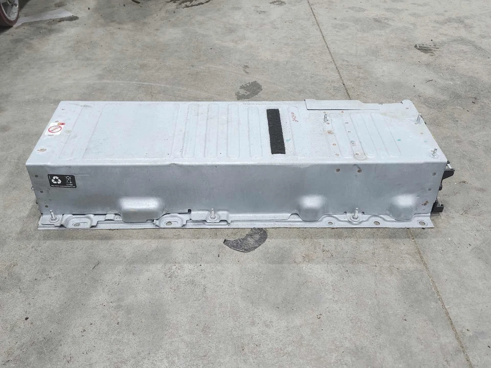 2012 Buick Regal Lacrosse Hybrid Battery Pack Assembly Genuine OEM 24259770 - Image 3 of 4