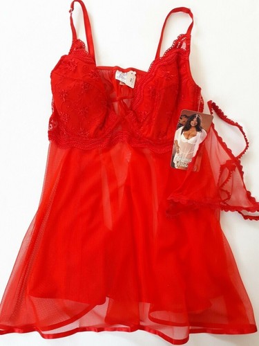 Shirley of Hollywood Size 20 Romantic Red Embroidered Babydoll Nightie & Thong - Picture 3 of 10