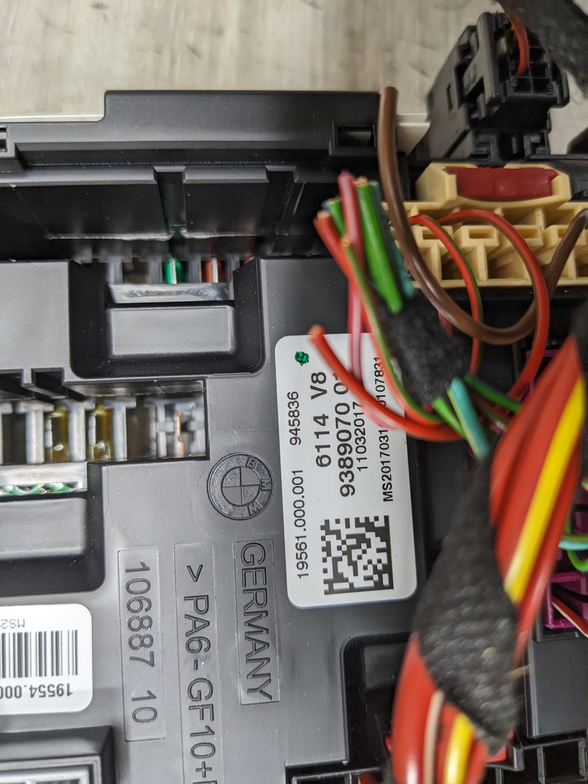 1419 OEM BMW F22 F30 F32 F85 M2 M3 M4 X5 X6 Rear Power Distribution